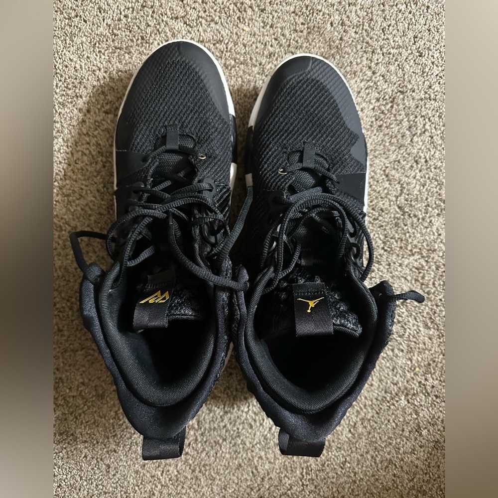 Jordan Men's why not zero.2 basketball shoes. - Picture 11 of 13